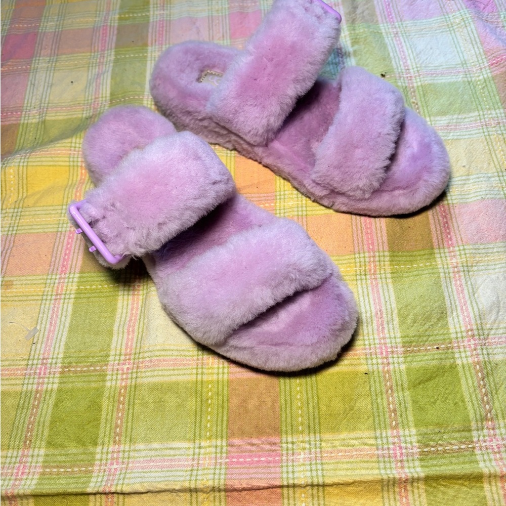 Like New Ugg Fuzz Yeah Slipper Slides - image 4